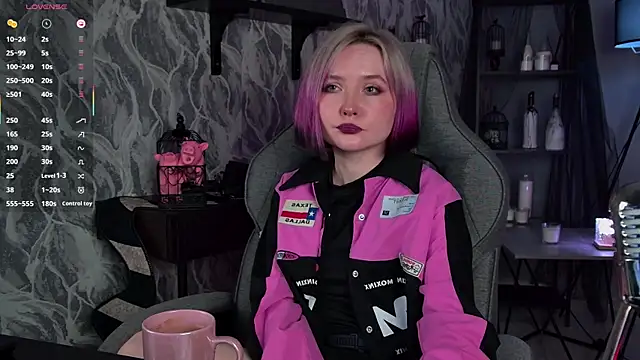 ReiYosimoto online show from April 2026 01:15:01 PM