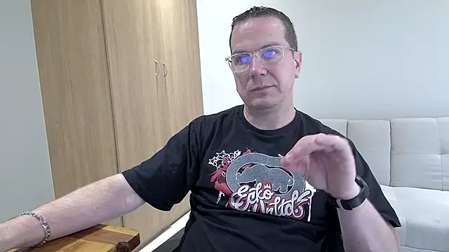 BrettJ81 online show from November 2025 01:14:02 PM