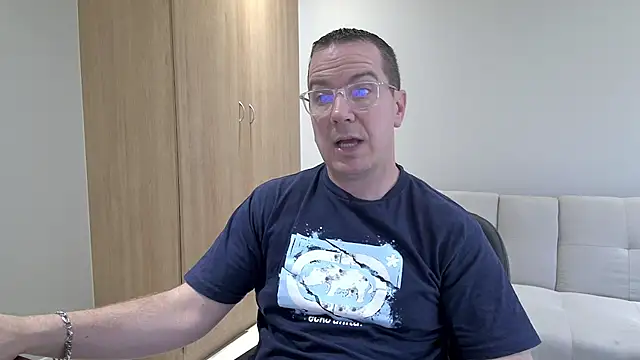 BrettJ81 online show from February 2026 02:48:02 PM