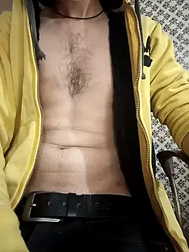 Snapshot of BrownBoy69666 chatting on December 2024 08:44:01 PM BrownBoy69666 online show from December 2024 08:44:01 PM