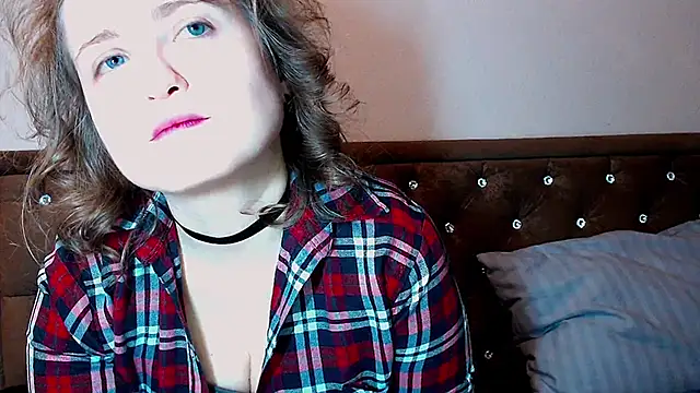 Sara4uu online show from February 2026 10:50:01 PM