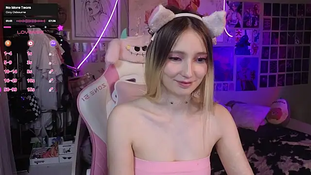 Evie Ro online show from March 2025 11:20:01 PM