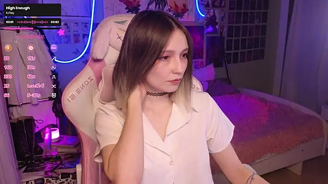 Evie Ro online show from October 2025 12:25:01 AM