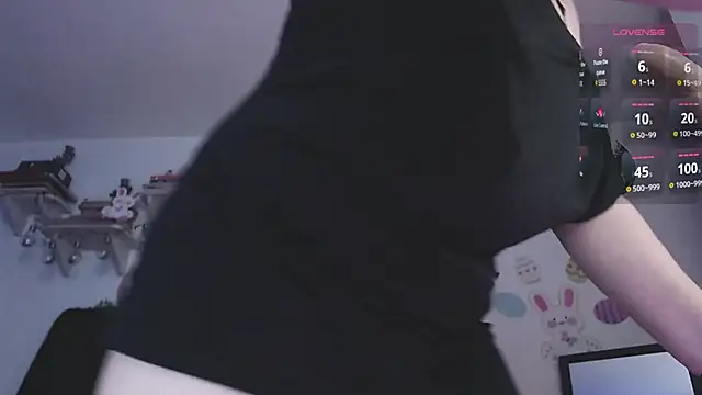 Eve Blue77 online show from April 2026 06:32:01 AM