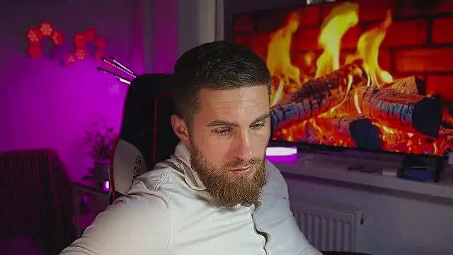 Snapshot of Sweeet__boy chatting on February 2026 12:12:01 PM Sweeet boy online show from February 2026 12:12:01 PM