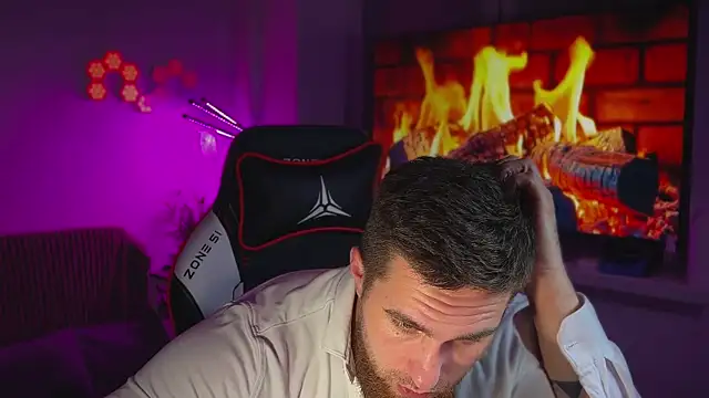 Snapshot of Sweeet__boy chatting on February 2026 06:17:02 PM Sweeet boy online show from February 2026 06:17:02 PM