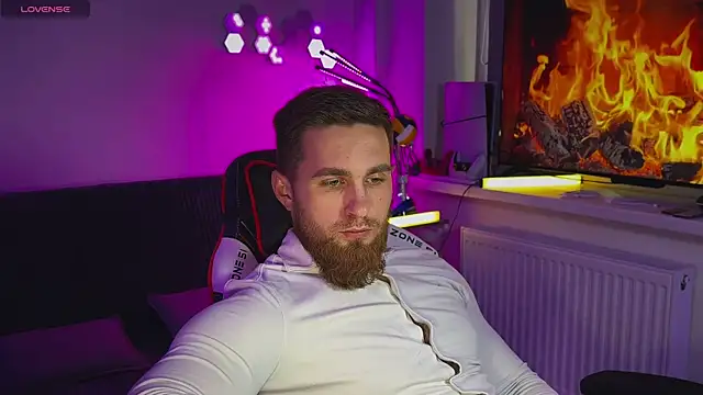 Snapshot of Sweeet__boy chatting on April 2026 12:39:01 PM Sweeet boy online show from April 2026 12:39:01 PM