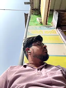 u wan me online show from November 2025 10:32:02 AM