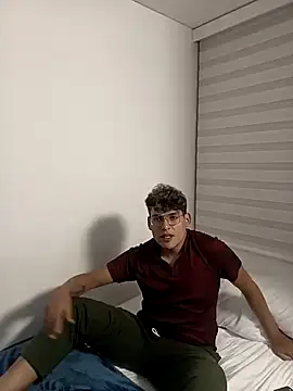 dom2travelersss online show from January 2025 03:35:01 PM