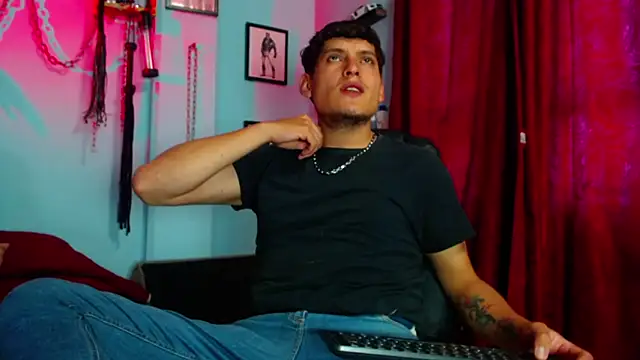 dom2travelersss online show from March 2026 02:56:01 PM