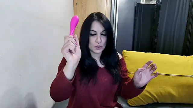 Snapshot of Lustylia chatting on January 2025 06:06:01 PM Lustylia online show from January 2025 06:06:01 PM