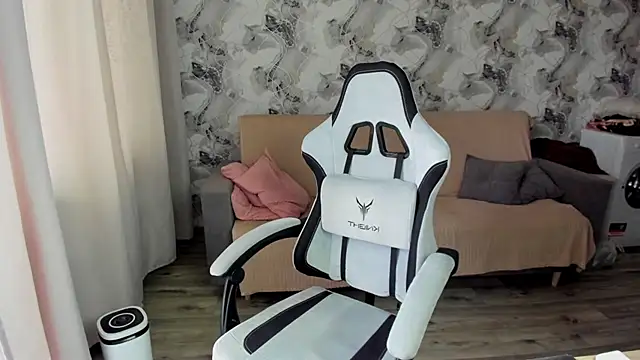 Lis Kollen online show from September 2025 07:58:01 AM