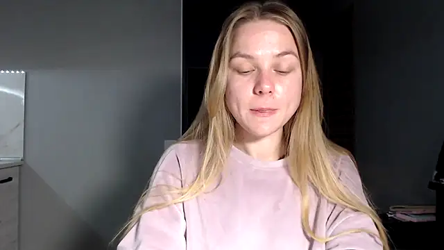 Snapshot of Sunbeam_ chatting on May 2026 08:59:01 PM Sunbeam online show from May 2026 08:59:01 PM