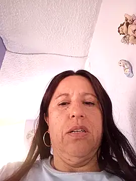 Snapshot of valeriapinter chatting on April 2026 06:25:01 PM valeriapinter online show from April 2026 06:25:01 PM