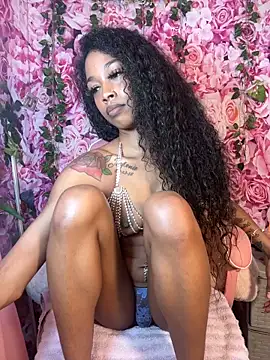 mismialove online show from October 2025 05:24:01 AM