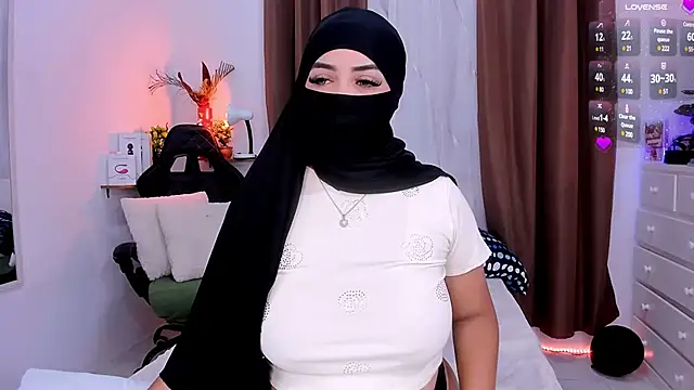 Snapshot of KeishaDanger_ chatting on February 2025 09:04:02 PM KeishaDanger online show from February 2025 09:04:02 PM