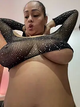 Snapshot of sofia_xxx02 chatting on May 2026 11:56:02 PM sofia xxx02 online show from May 2026 11:56:02 PM