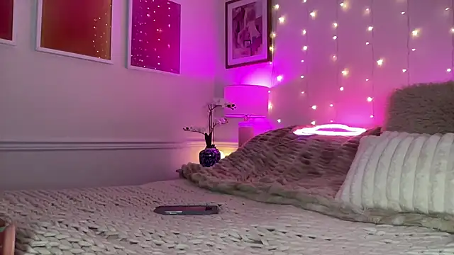 Fitnessbabe69 online show from February 2026 07:45:02 AM