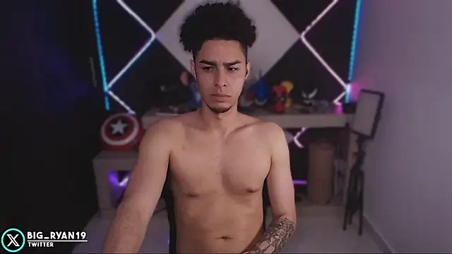 bigryann23 online show from April 2026 02:42:02 AM