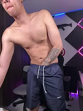bigryann23 online show from July 2026 03:34:01 AM